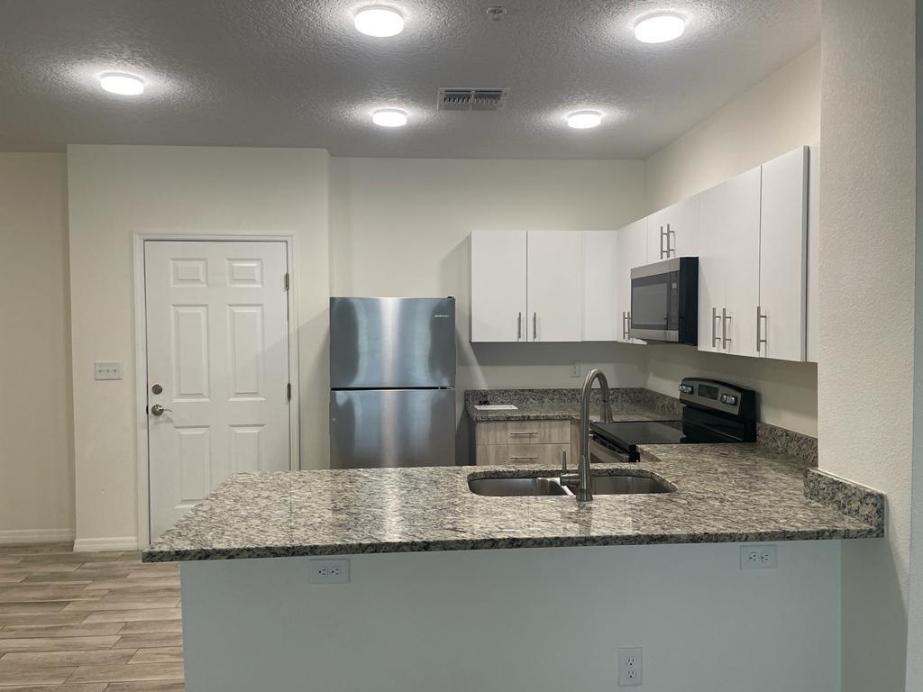 2121 McCoy Road - 313